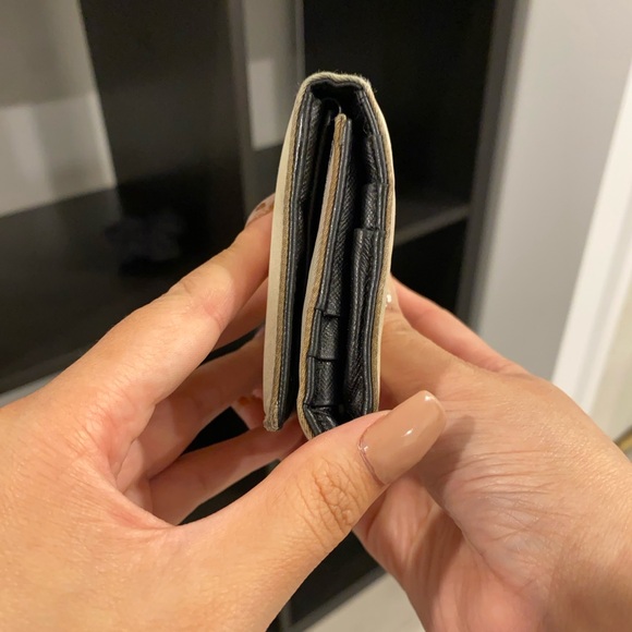 100% AUTHENTIC Vintage Prada trifold wallet - Picture 5 of 8